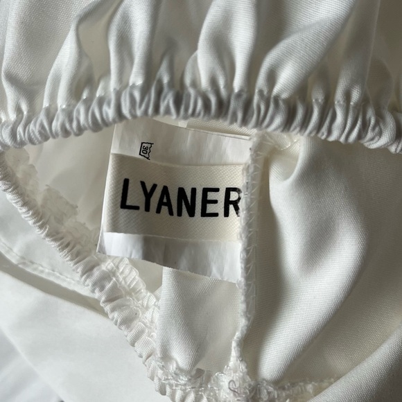 Ruffle Short Sleeve Tie Back Crop Top White Small - Picture 5 of 7